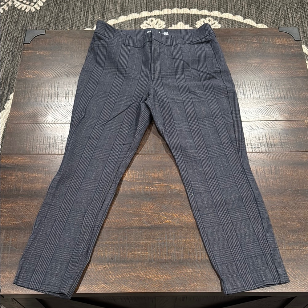 Old Navy high rise pixie pants